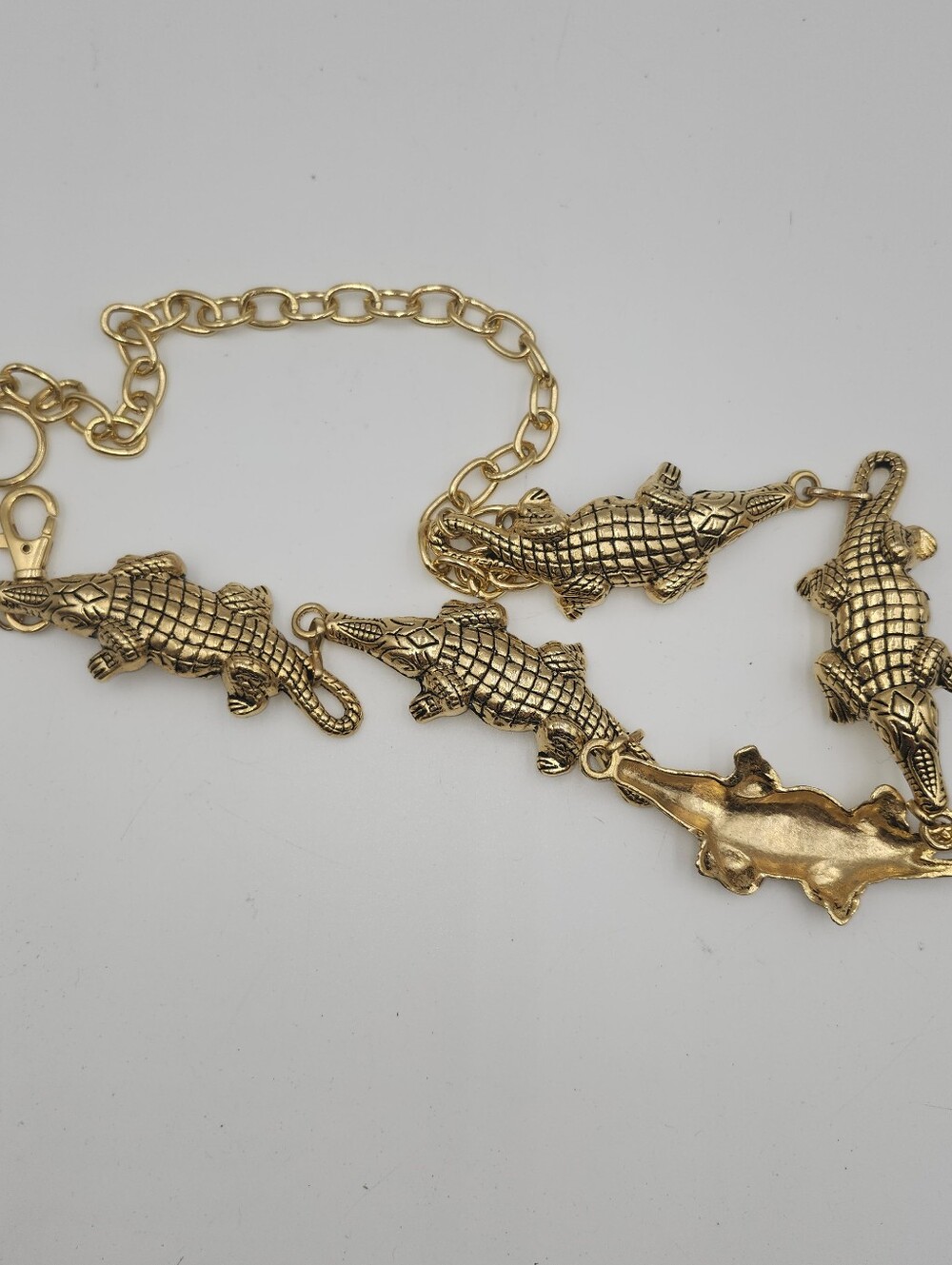 Vintage 30" Gold tone Alligator metal Chain  belt link adjustable Women's